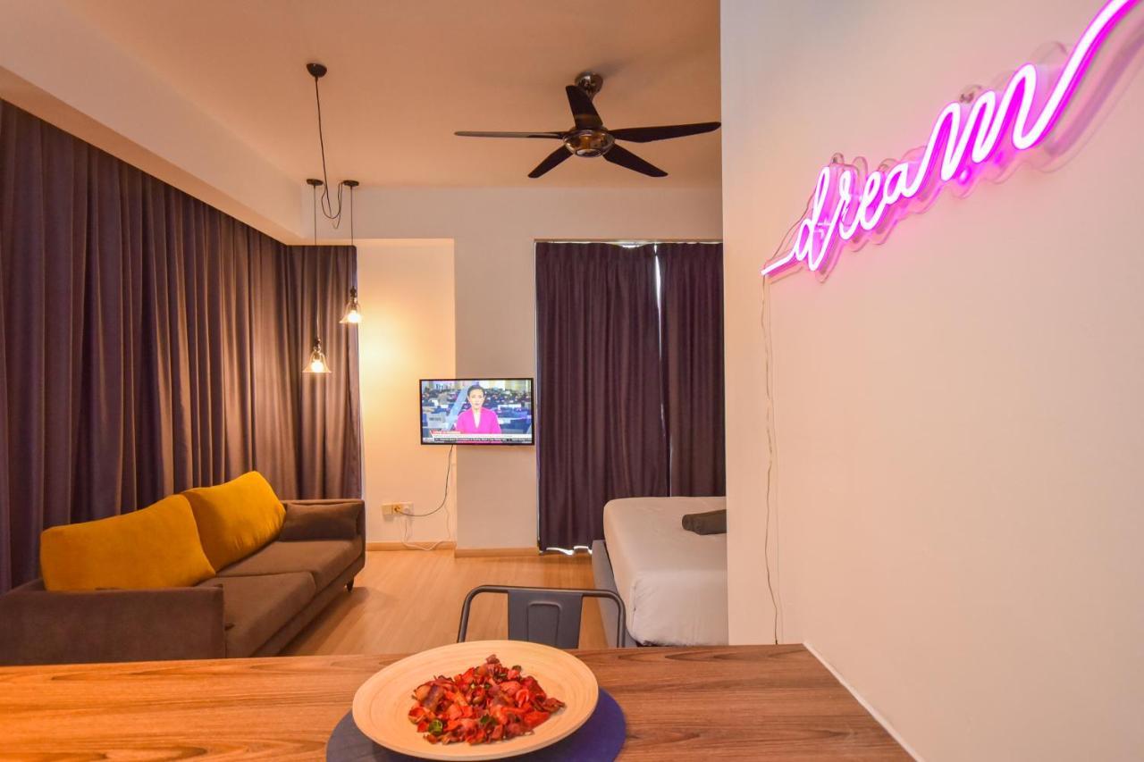 Cube 8Teens By Nest Home Johor Bahru Exterior foto