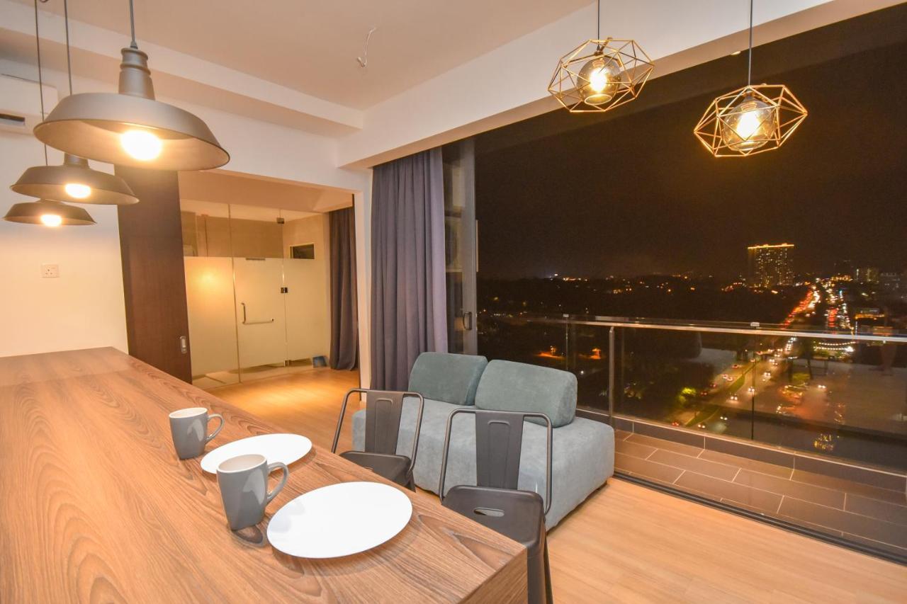 Cube 8Teens By Nest Home Johor Bahru Exterior foto